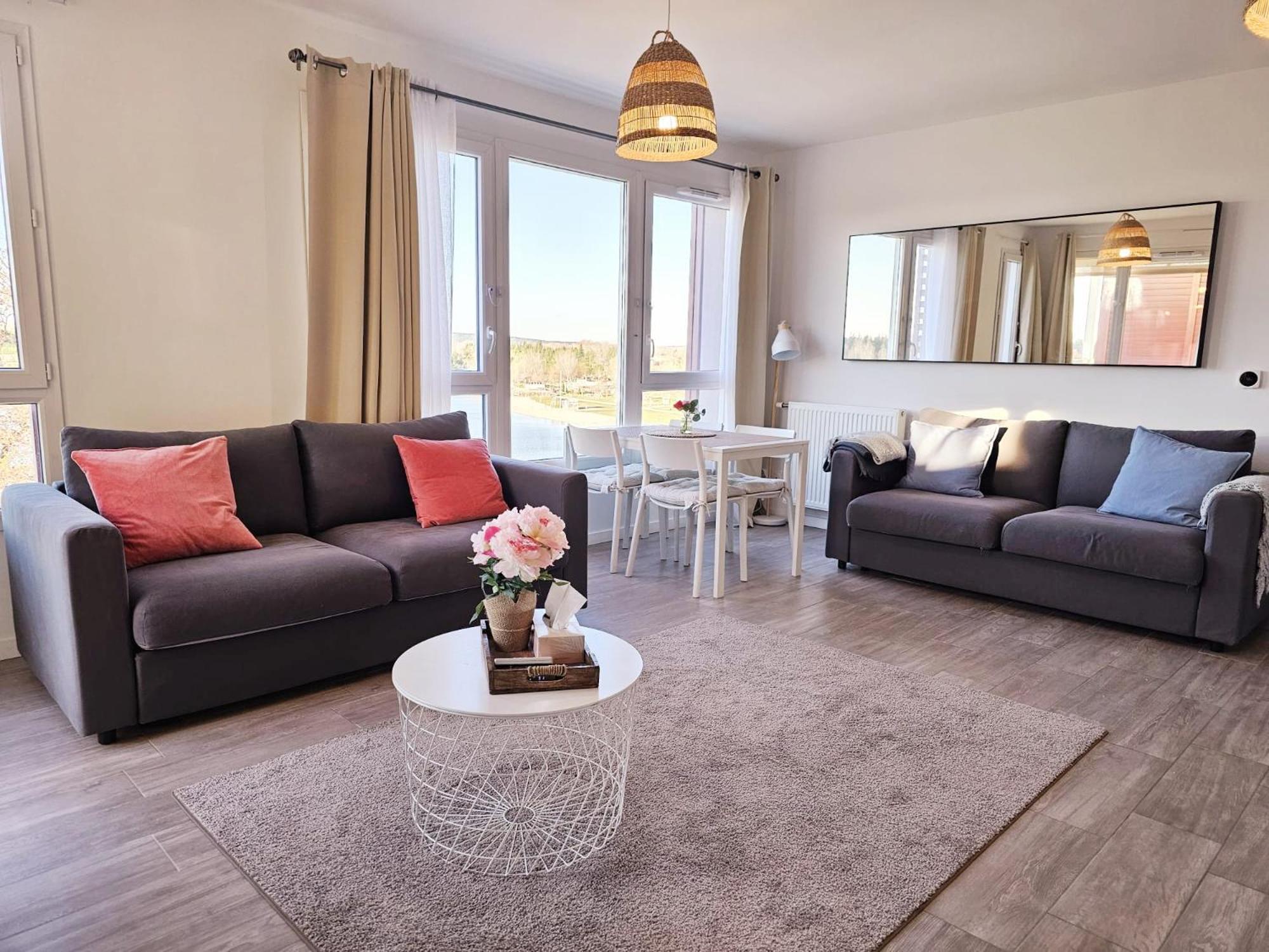 Lakeside Provence - Appartement 4 Etoiles Face Au Lac De Монтё Экстерьер фото